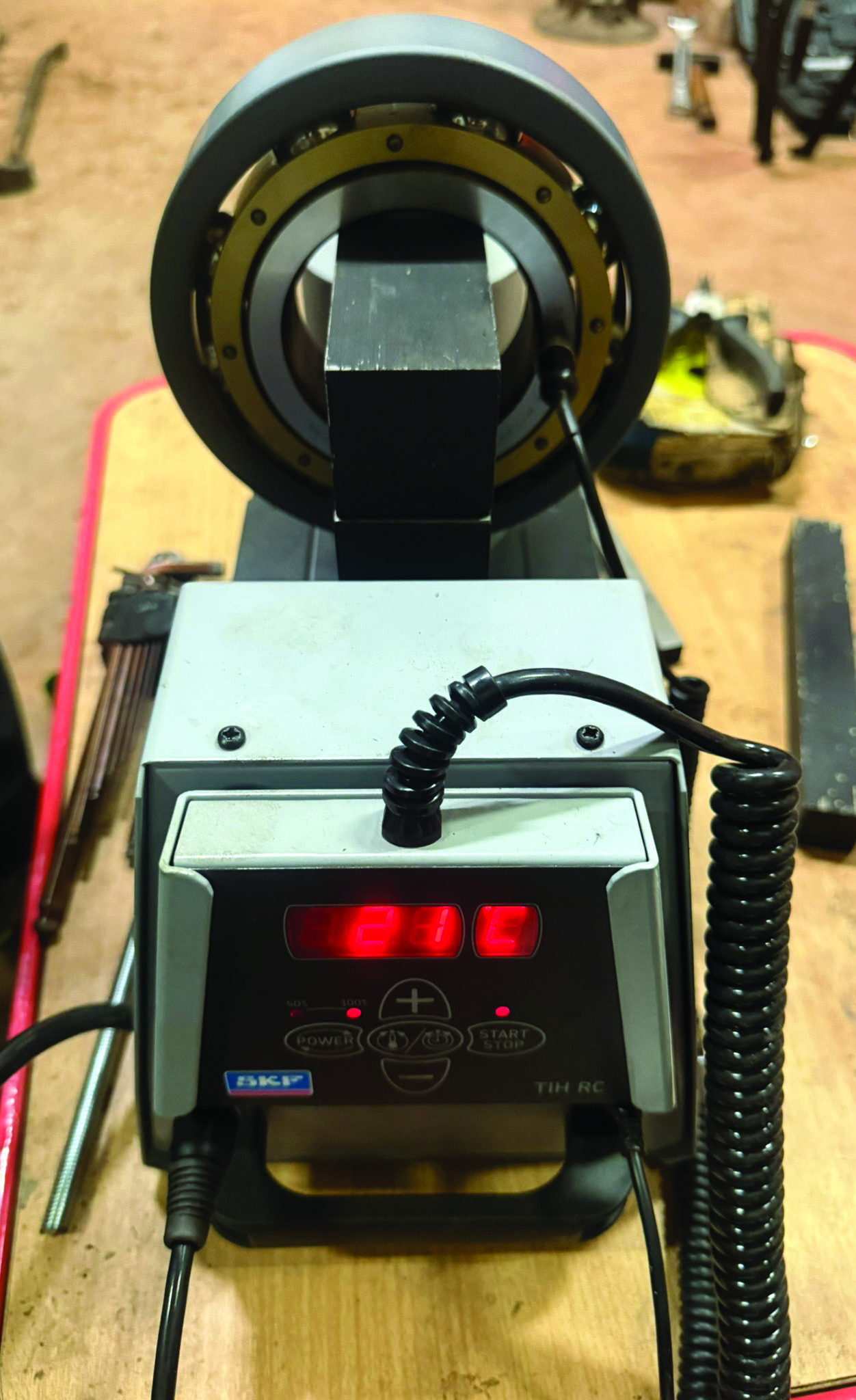 Tekniker vid tungt industriellt arbete